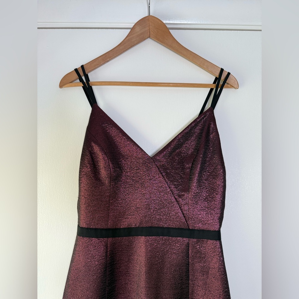 New! CINQ à SEPT 5 à 7 Soleil Metallic Dress in Cherry Spaghetti Straps Size 4 - Picture 6 of 14